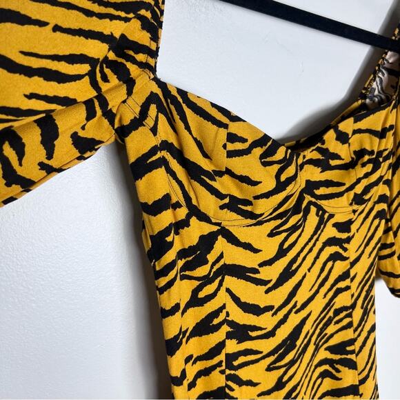 Reformation Kopa Sweetheart Dress  Tiger Yellow Animal Print Sz 2 - Picture 6 of 7